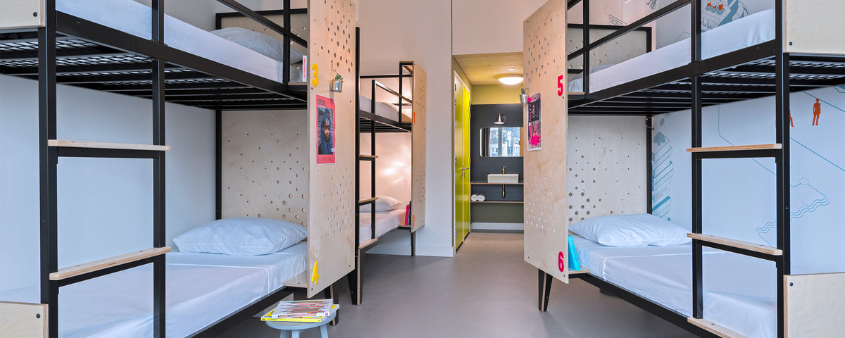 Stay the night in Utrecht: private room or dorm